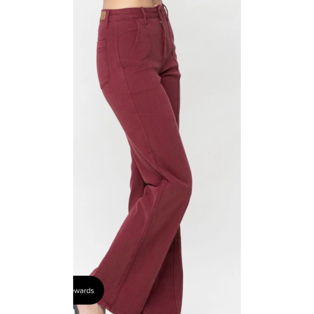 Judy Blue Women's Flare Jeans in Burgundy